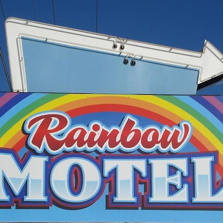 Rainbow Motel ウォータータウン エクステリア 写真